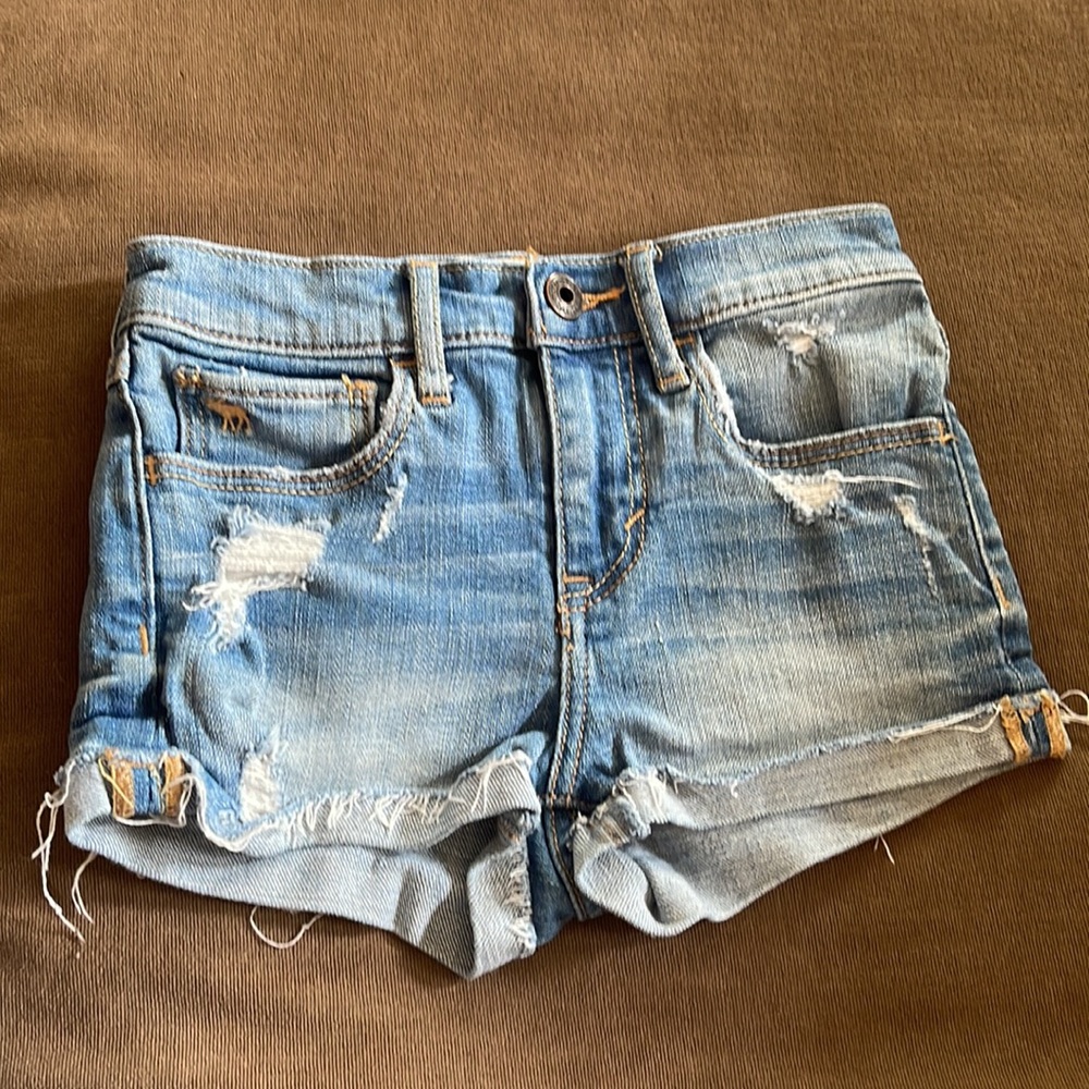 Abercrombie kids, short-shorts, distressed light-medium denim blue, Size 8